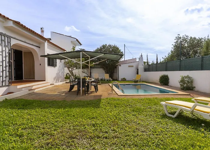 #350 Quiet Retreat Relax & Nature * Ferreiras