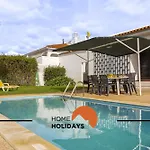 #350 Quiet Retreat Relax & Nature Ferreiras